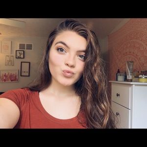 Meet your Posher, Madison